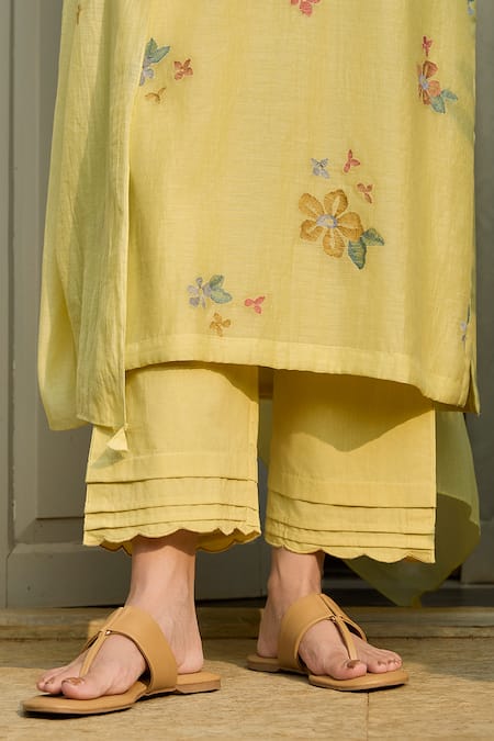 Buy_Vaayu_Yellow Cotton, Muslin Embroidery, Tassels V-neck, Yes Bloom Kurta Set _Online_at_Aza_Fashions