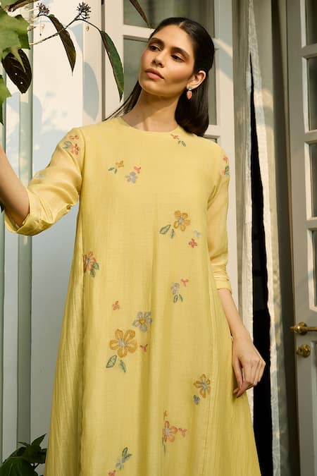 Vaayu_Yellow Cotton, Muslin Embroidery Round Neck Lemon Bloom Kurta Set _Online_at_Aza_Fashions