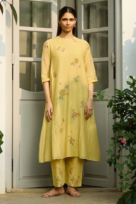 Vaayu_Yellow Cotton, Muslin Embroidery Round Neck Lemon Bloom Kurta Set _at_Aza_Fashions