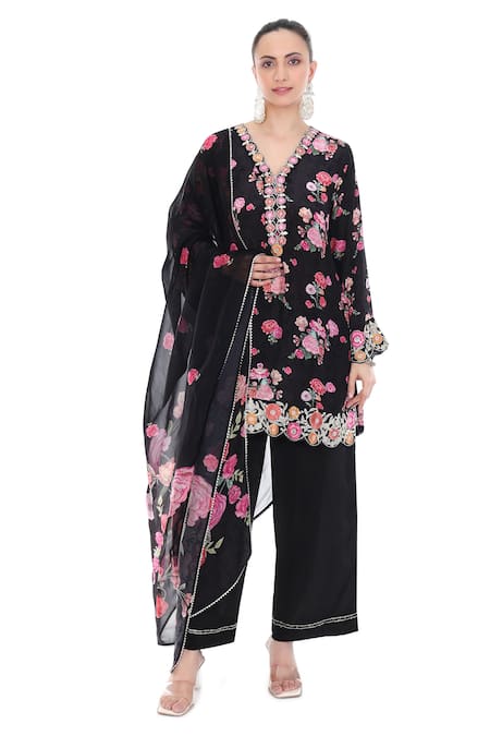 Tanu Malhotra Bloom Print Kurta Set 