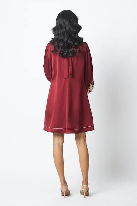 Madder Much Poey Sculpted Sleeve Shift Dress 