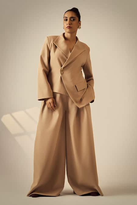Neetiandmudita Asymmetric Blazer & Pant Set 
