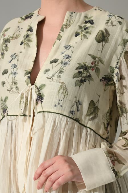 Buy_Samant Chauhan_Cream Silk, Cotton Split V-neck, Yes Botanical Print Kurta And Trouser Set _Online_at_Aza_Fashions