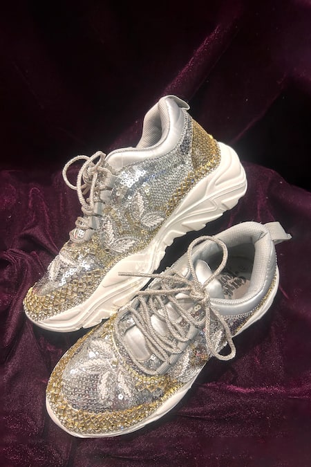 Chal Jooti Crystal Garden Embroidered Sneakers 