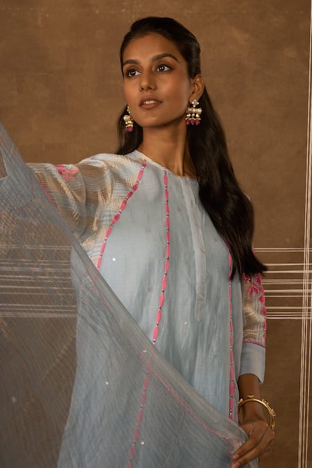 Himani Punatar_Sky Blue Chanderi, Tissue Embroidery Azara Crochet Pattern Kurta Set _Online_at_Aza_Fashions