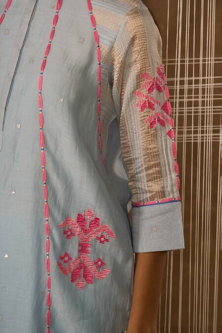 Buy_Himani Punatar_Sky Blue Chanderi, Tissue Embroidery Azara Crochet Pattern Kurta Set _Online_at_Aza_Fashions