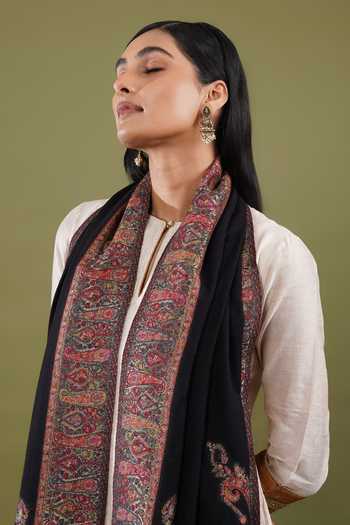 Buy_SHAZA_Black Gulshan Woollen Stole _Online_at_Aza_Fashions