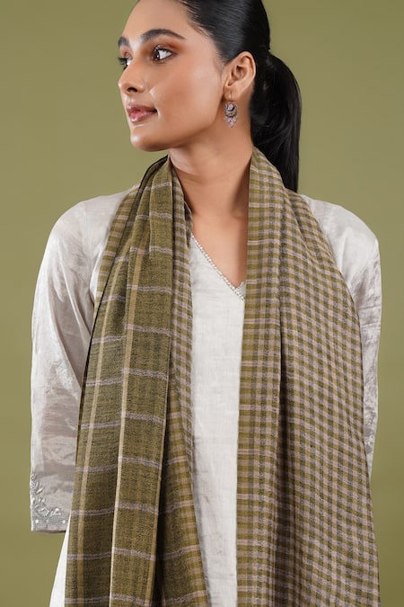 SHAZA Green Yashna Woollen Stole Online at Aza Fashions SHAZA_Green Yashna Woollen Stole _Online_at_Aza_Fashions