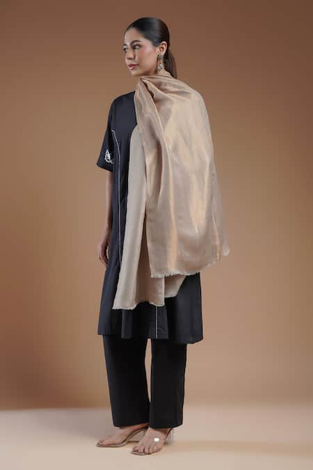 SHAZA Leher Woolen Reversible Stole 