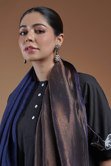 SHAZA Leher Woolen Reversible Stole 