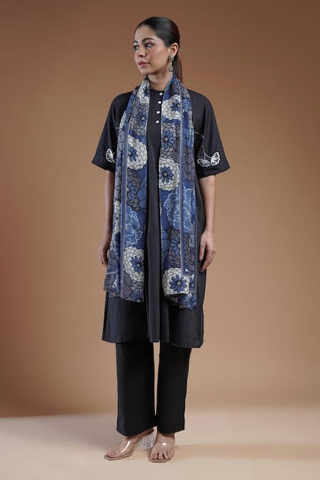 SHAZA Naienive Print Woolen Stole 