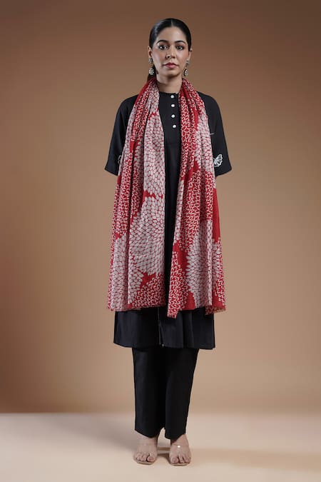 SHAZA Naienive Printed Woolen Stole 