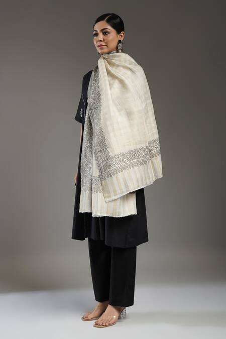 SHAZA Leher Woolen Reversible Stole 