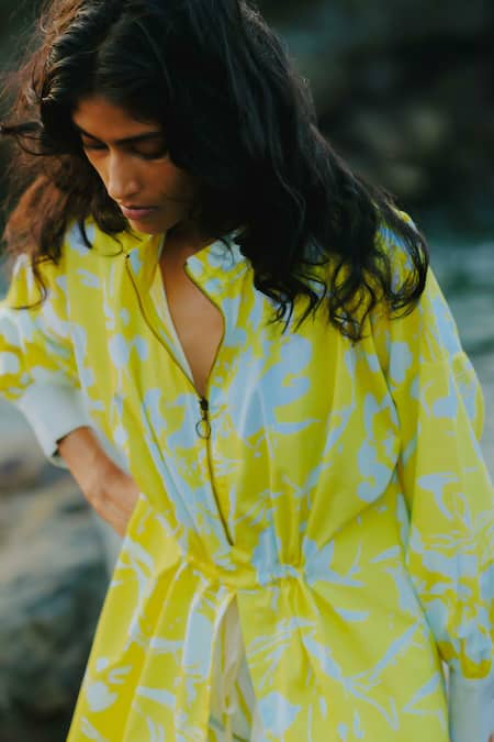 Three_Blue Cotton, Poplin Floral Print Tunic And Pant Set _at_Aza_Fashions