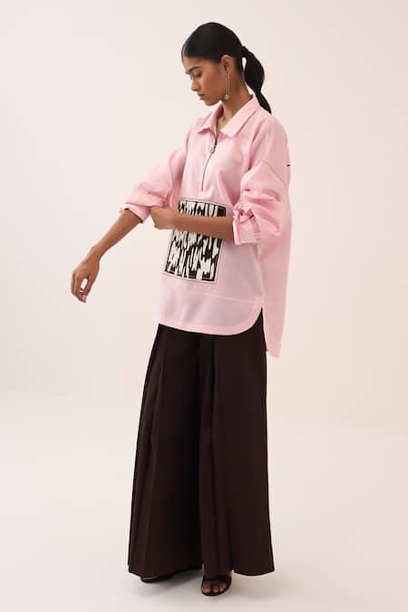 Shop_Three_Pink Chanderi Embroidery Patch U-hem Top _Online_at_Aza_Fashions