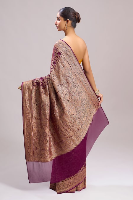 Mint N Oranges Geometric Woven Saree With Unstitched Blouse Piece 