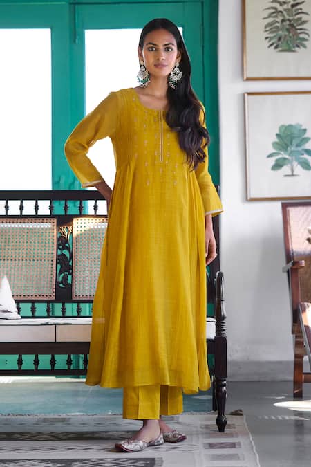 Shop Trendy Tokari Yellow Silk, Chanderi, Cotton, Organza Embroidery Kurta Set Online at Aza Fashions Shop_Trendy Tokari_Yellow Silk, Chanderi, Cotton, Organza Embroidery Kurta Set _Online_at_Aza_Fashions