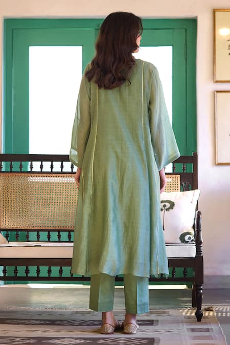 Trendy Tokari Silk Chanderi Hand Embroidered Kurta Set 