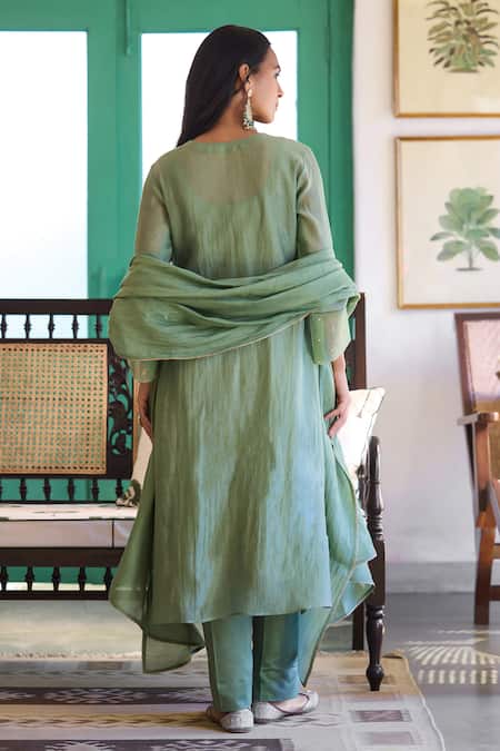 Trendy Tokari Hand Embroidered Silk Chanderi Kurta Set 