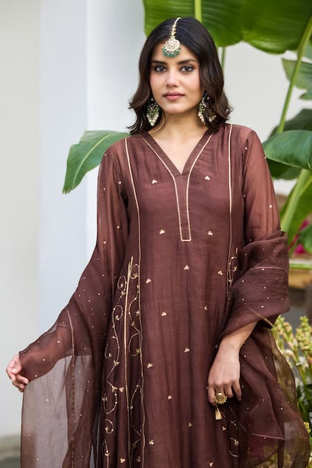 Buy_Trendy Tokari_Brown Silk, Chanderi, Cotton, Organza Embroidery Kurta Set _Online_at_Aza_Fashions