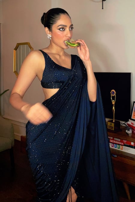 Buy Itrh Black Organza, Jersey Crystals Luna Pre-draped Saree Set With Embellished Cape Online at Aza Fashions Buy_Itrh_Black Organza, Jersey Crystals Luna Pre-draped Saree Set With Embellished Cape _Online_at_Aza_Fashions