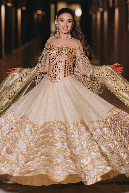 Itrh Nagma Mirror Work Lehenga Set