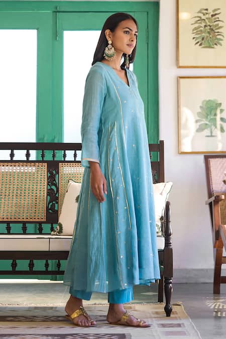 Trendy Tokari_Sky Blue Silk, Chanderi, Cotton Embroidery Kurta Set _Online_at_Aza_Fashions