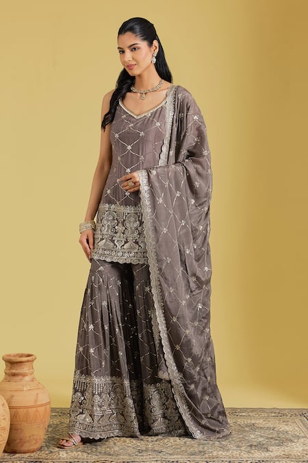 Meenagurnam Jaal Embroidered Kurta Gharara Set 