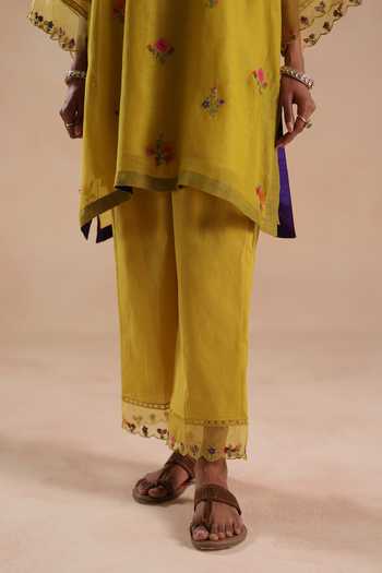 Shop_Begum_Yellow Chanderi Silk, Cotton Embroidery Notched Raina Floral Kurta And Pant Set 