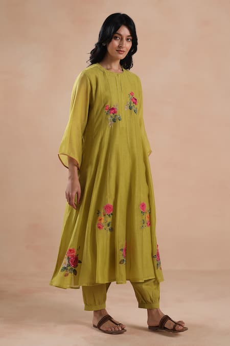 Shop_Begum_Green Chanderi Silk, Cotton, Organza Embroidery Holi Placement Kurta Set _Online_at_Aza_Fashions