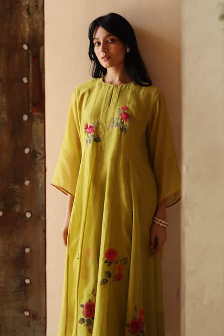 Buy_Begum_Green Chanderi Silk, Cotton, Organza Embroidery Holi Placement Kurta Set 