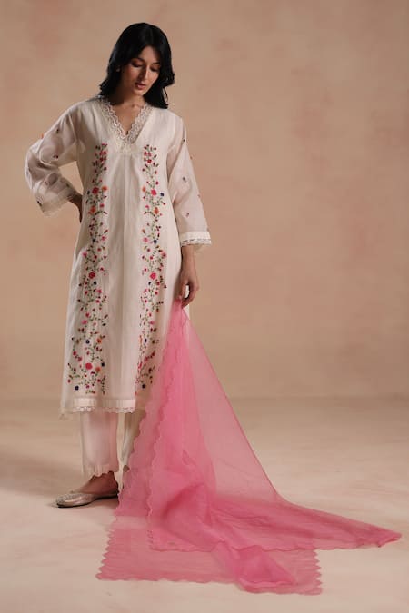 Buy_Begum_Ivory Chanderi Silk, Cotton, Organza Embroidery Evara Kurta Set _Online_at_Aza_Fashions