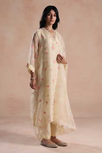 Shop_Begum_Ivory Organza, Silk Embroidery, Sequins V-neck Sareena Kurta Set _Online_at_Aza_Fashions