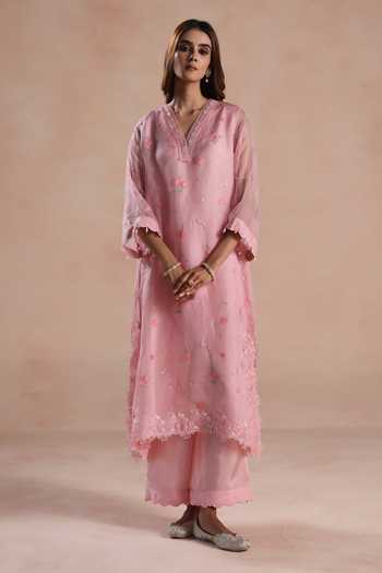 Shop Begum Pink Organza, Silk Embroidery, Sequins V-neck Sareena Kurta Set Online at Aza Fashions Shop_Begum_Pink Organza, Silk Embroidery, Sequins V-neck Sareena Kurta Set _Online_at_Aza_Fashions