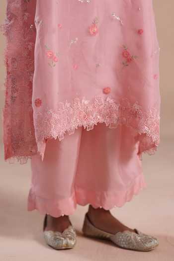 Begum Pink Organza, Silk Embroidery, Sequins V-neck Sareena Kurta Set at Aza Fashions Begum_Pink Organza, Silk Embroidery, Sequins V-neck Sareena Kurta Set _at_Aza_Fashions
