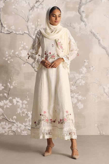 Kaveri Rosette Bed Of Roses Embroidered Linen Dress 