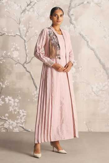 Kaveri_Pink Linen Round , Shawl Its Just An Illusion Pleated Abaya And Dress Set _Online_at_Aza_Fashions
