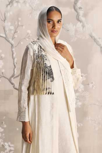Buy_Kaveri_Beige Linen Embroidery, Pearls, Its Just An Illusion Pleated Abaya And Dress Set 