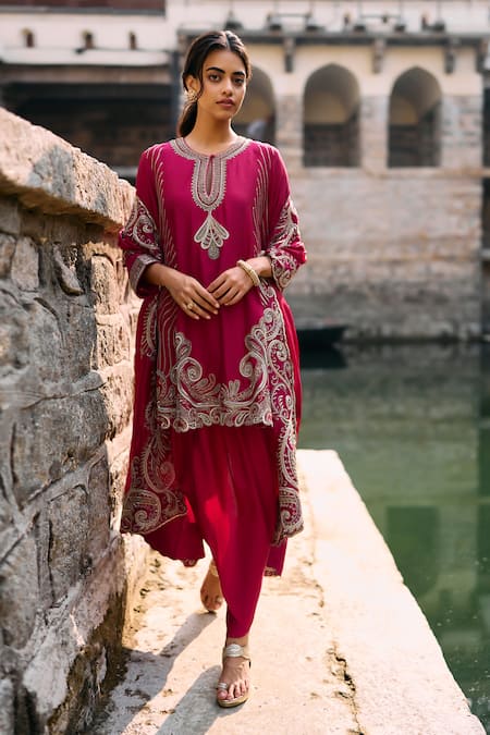 Jayanti Reddy Owl Embroidered Silk Tunic Set 
