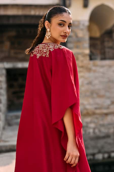 Shop Jayanti Reddy Red Silk Embroidery Zooli Threadwork Kaftan And Palazzo Set at Aza Fashions Shop_Jayanti Reddy_Red Silk Embroidery Zooli Threadwork Kaftan And Palazzo Set _at_Aza_Fashions