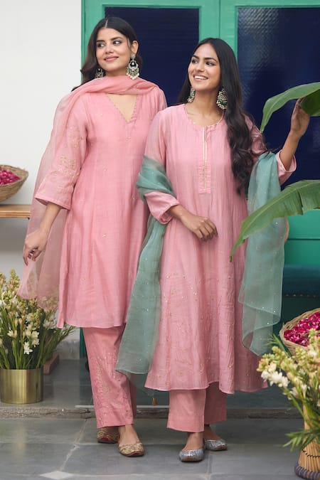 Buy_Trendy Tokari_Peach Silk, Chanderi, Cotton, Organza Zari, Sequins Embroidered Kurta Set _Online_at_Aza_Fashions