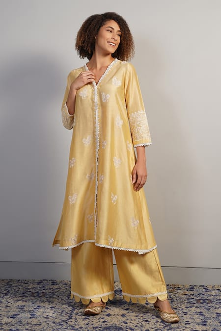 Samant Chauhan Floral Threadwork Embroidered Kurta & Palazzo Set 