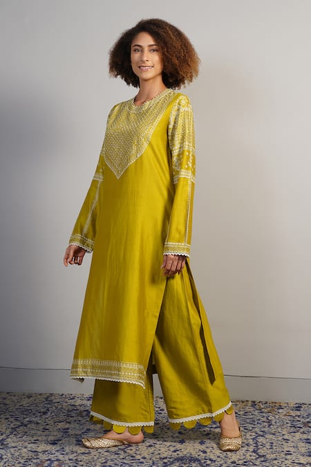 Buy_Samant Chauhan_Mustard Silk, Cotton Embroidery Threadwork Kurta Set _Online_at_Aza_Fashions