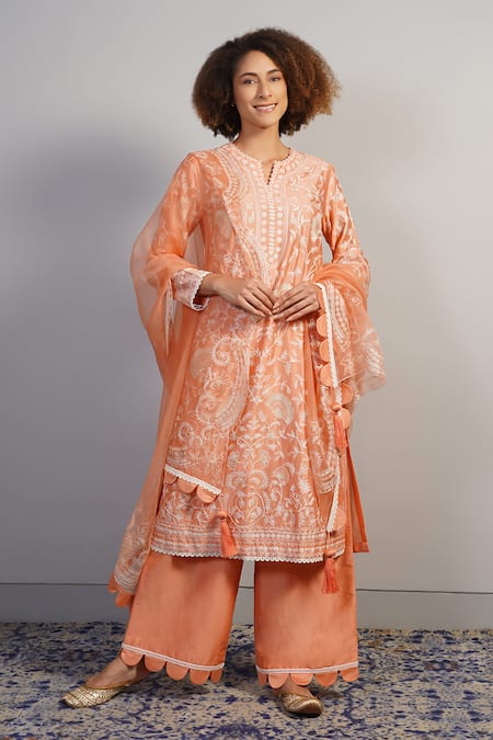 Samant Chauhan Floral Threadwork Embroidered Kurta Set 