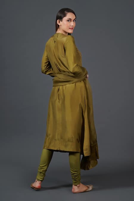 Samant Chauhan Zari Threadwork Embroidered Kurta Set 