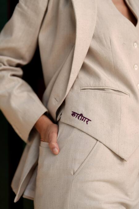 Buy_Raasa_Off White Handloom Cotton Ash Cloud Waistcoat 