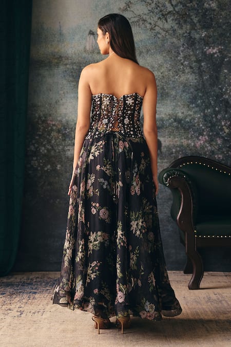 Mani Bhatia Elara Embroidered Corset & Skirt Set 
