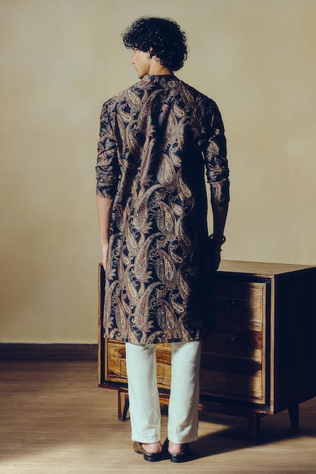 Shop Studio 113 Black Silk, Chanderi Paisley Print Bela Kurta at Aza Fashions Shop_Studio 113_Black Silk, Chanderi Paisley Print Bela Kurta _at_Aza_Fashions
