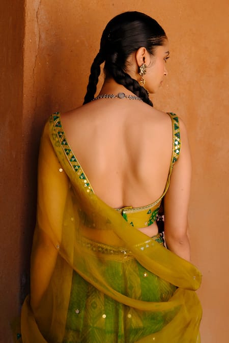 Drishti & Zahabia Tara Ikat Pattern Lehenga Set 