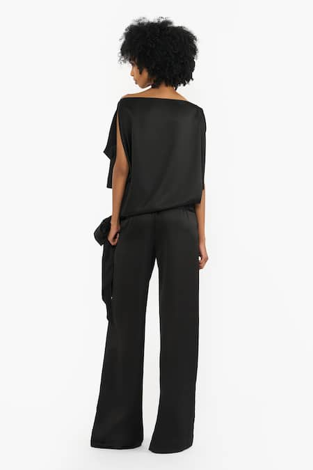 Gauri & Nainika Boat Neck Top & Pant Set 